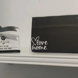 CORNICE LOVE HOME